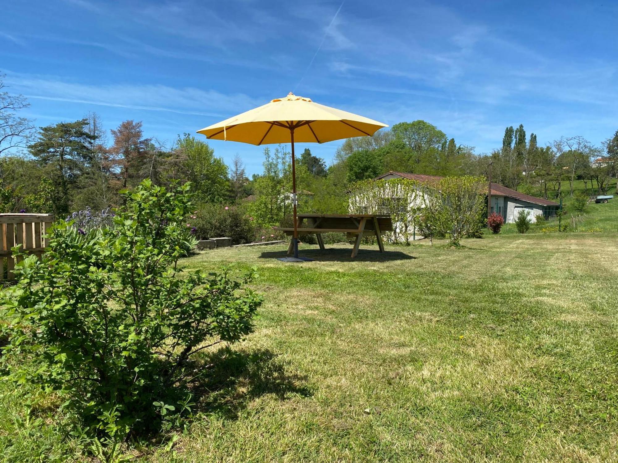 Aux Trois Muriers Villeneuve-sur-Lot Eksteriør bilde
